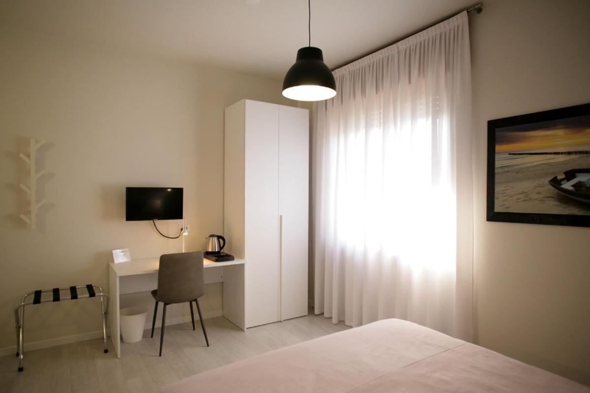 Melograno Rooms B&B Brogliano Bagian luar foto