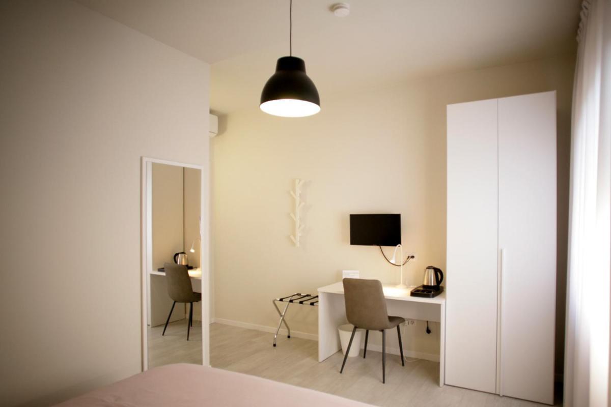 Melograno Rooms B&B Brogliano Bagian luar foto