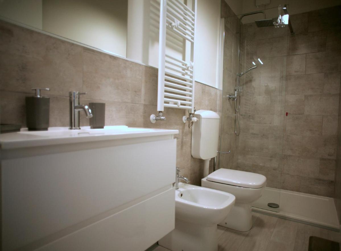 Melograno Rooms B&B Brogliano Bagian luar foto